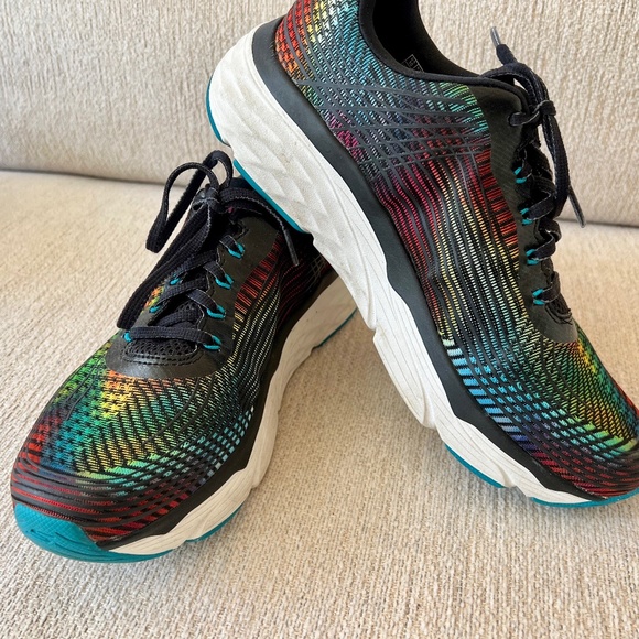 Skechers Max Cushioning Sneakers Size 10 - Picture 6 of 11